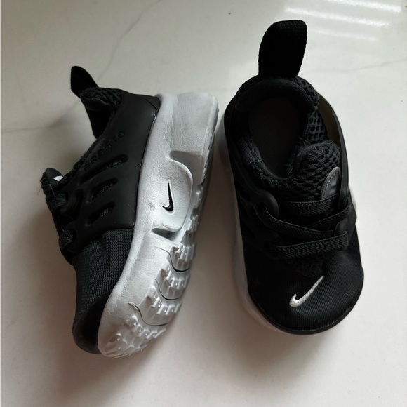 Infant Nike Shoes π€βοΈ - Picture 2 of 9